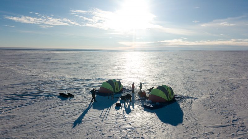 Autoridades nacionales inauguran primer sensor de la Red Latitudinal de Estaciones Multiparamétricas de Antártica