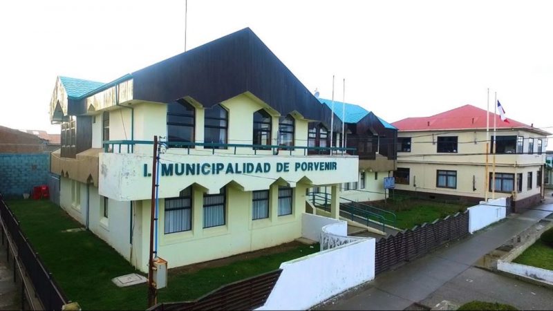 Municipalidad de Porvenir llama a concurso para profesionales a honorarios