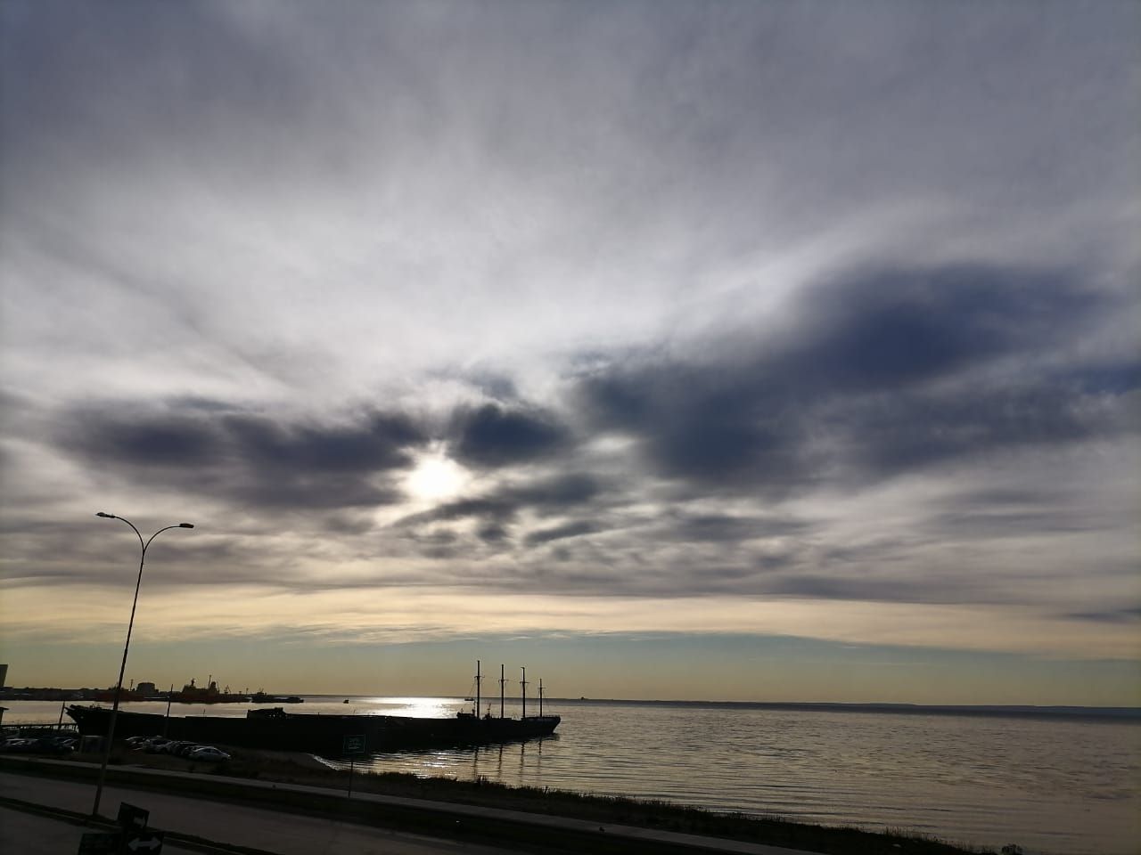 Chubascos de lluvia y aguanieve se pronostican hoy domingo en Magallanes
