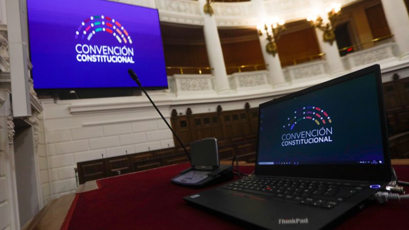 Fundación Glaciares Chilenos expone en Convención Constitucional