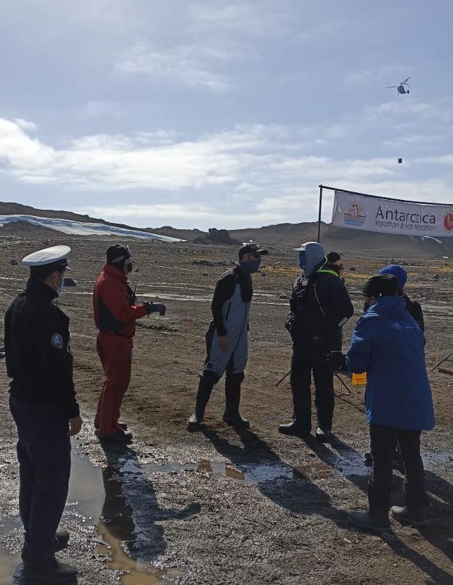 Gobernación Marítima de la Antártica chilena coordinó en Maratón Antártica» efectuada en isla Rey Jorge