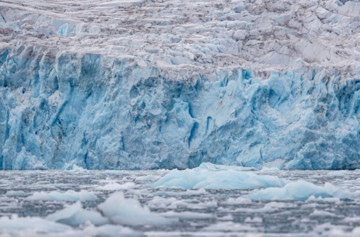 Aspectos del océano Austral y la península Antártica: ¿Qué nos dicen el metano y el hielo marino?