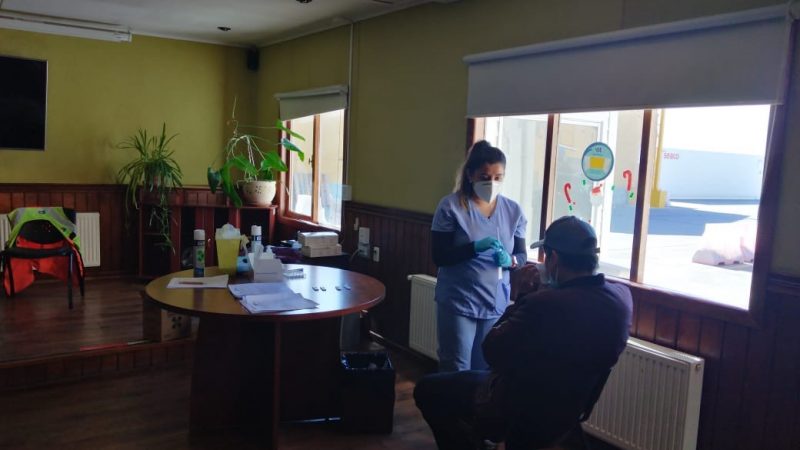 Epaustral realiza aplicación preventiva de test de antígeno Covid-19 a equipo de trabajadores