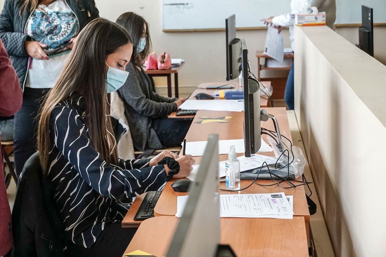 Variante Ómicron: Hospital de Puerto Natales refuerza medidas de autocuidado y prevención entre sus funcionarios/as