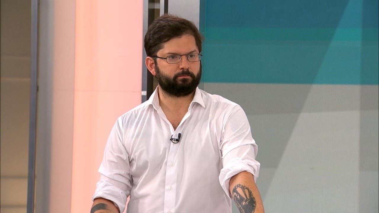 Futuro gobierno de Boric fija topes de sueldo y amplía restricciones para contratación de parientes