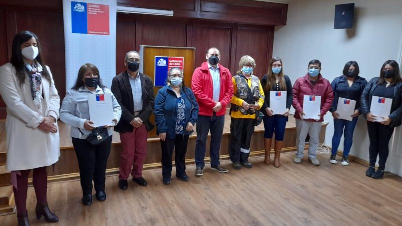 Director Nacional de Conadi entregó $225 millones en subsidios de tierra para familias Kawésqar y Mapuche de la Región de Magallanes