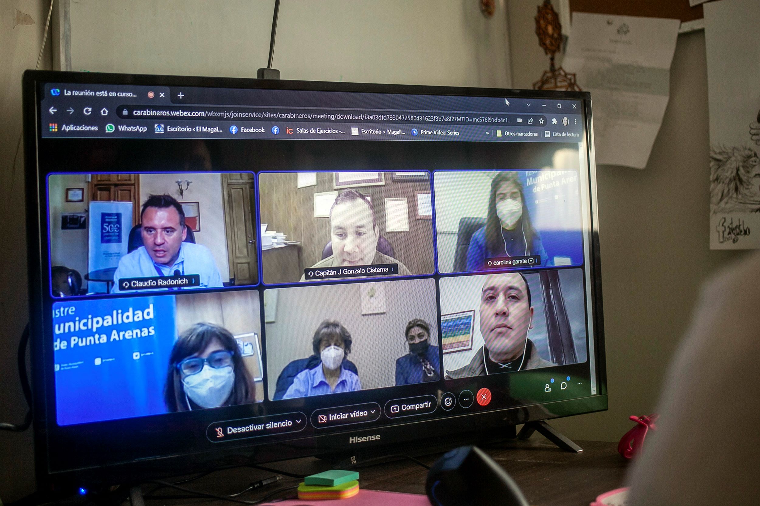 Oficina Municipal de la Mujer lidera ciclo de capacitaciones a funcionarios de Carabineros en Punta Arenas