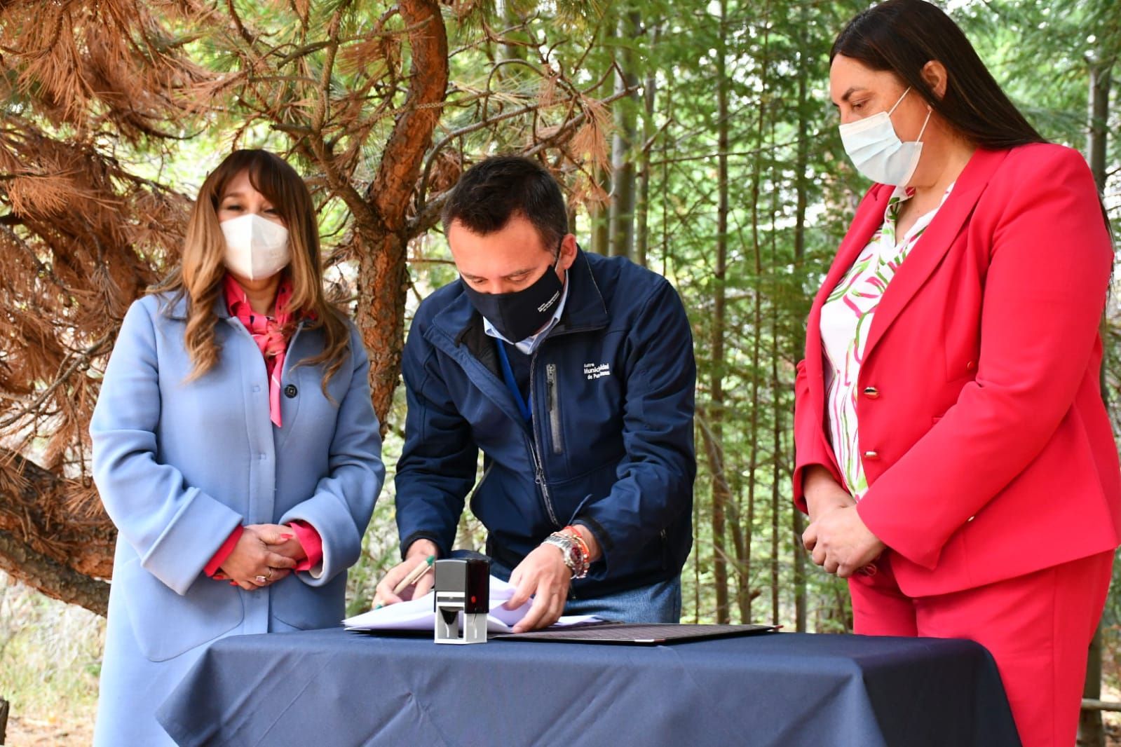 Municipalidades de Puerto Natales, Punta Arenas y Torres del Paine firman acuerdo de colaboración cultural