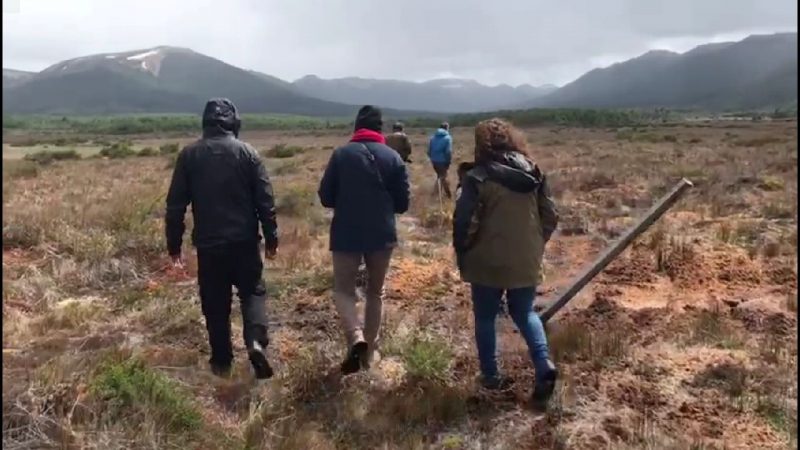 Guardaparques de Laguna Parrillar se capacitan en sistema de monitoreo y alerta temprana del castor