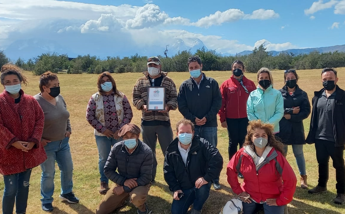 SERCOTEC Magallanes certificó al barrio comercial Villa Rio Serrano