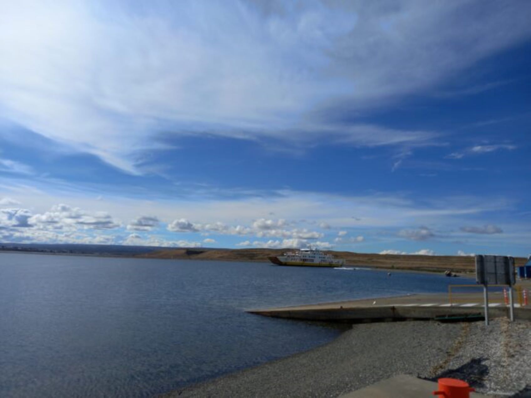 Consejero Regional electo Rodolfo Cárdenas coordina gestiones por transporte marítimo en Tierra del Fuego