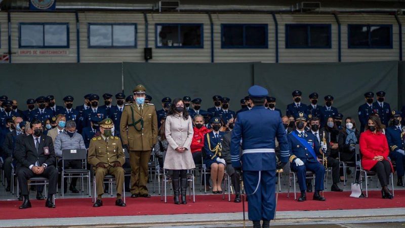 Autoridades regionales en la conmemoración del 92° aniversario de la creación de la FACH