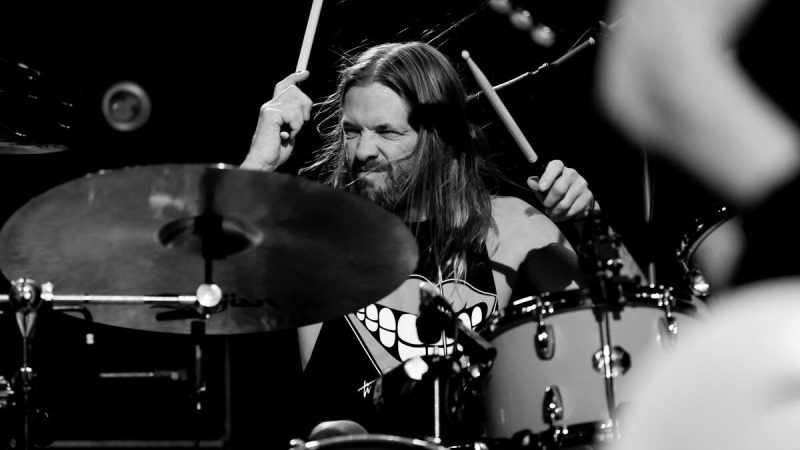 Taylor Hawkins: muere el baterista de la banda Foo Fighters en Colombia – Juan Salvador Miranda