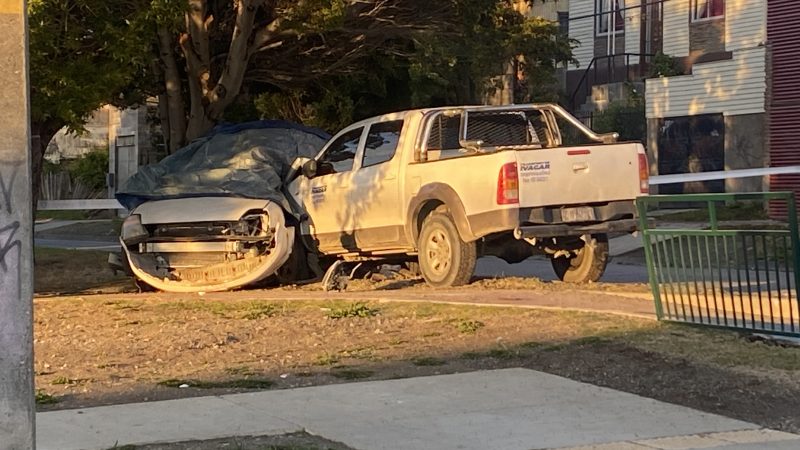 Ministerio Público continua diligencia para establecer las responsabilidades por fatal accidente de tránsito del fin de semana en sector sur de Punta Arenas.