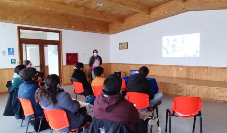 VCM realiza inducción para equipos de Quiero mi Barrio en Punta Arenas