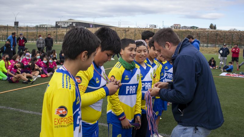 26 equipos participaron de masivo Campeonato Municipal de Futbolito en Punta Arenas