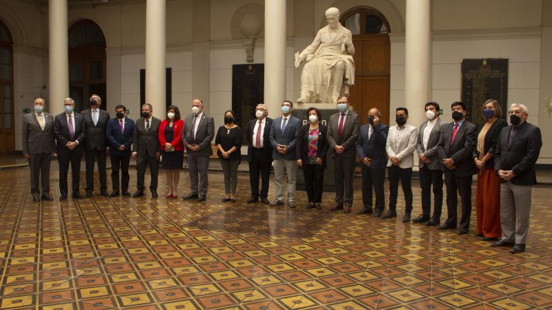 Gobierno impulsa agenda de fortalecimiento de lo público en encuentro con rectoras y rectores de universidades estatales