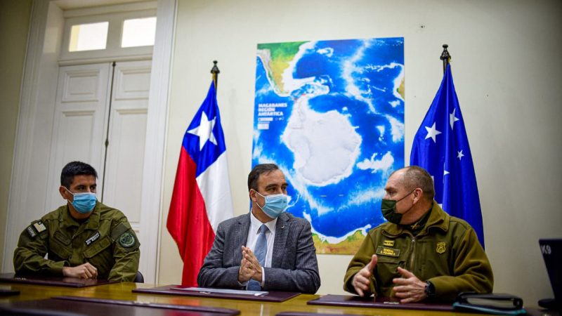 Importantes proyectos para Carabineros tras reunión con el Gobernador Flies