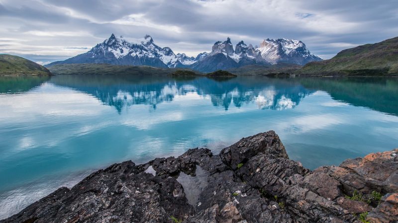 Baja significativa de visitantes y contradicciones sobre la apertura de fronteras marcan el cierre de la temporada turística de Torres del Paine