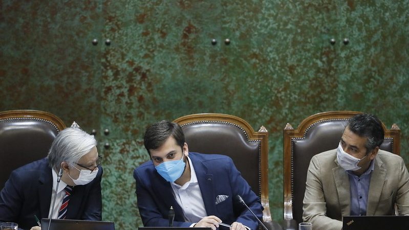 Diputados proponen modificar el programa Chile Apoya incorporando aportes financieros directos
