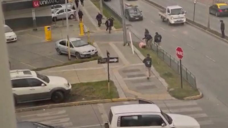 Hombre de 34 años fue detenido en avenida Costanera por presunto maltrato a otra persona