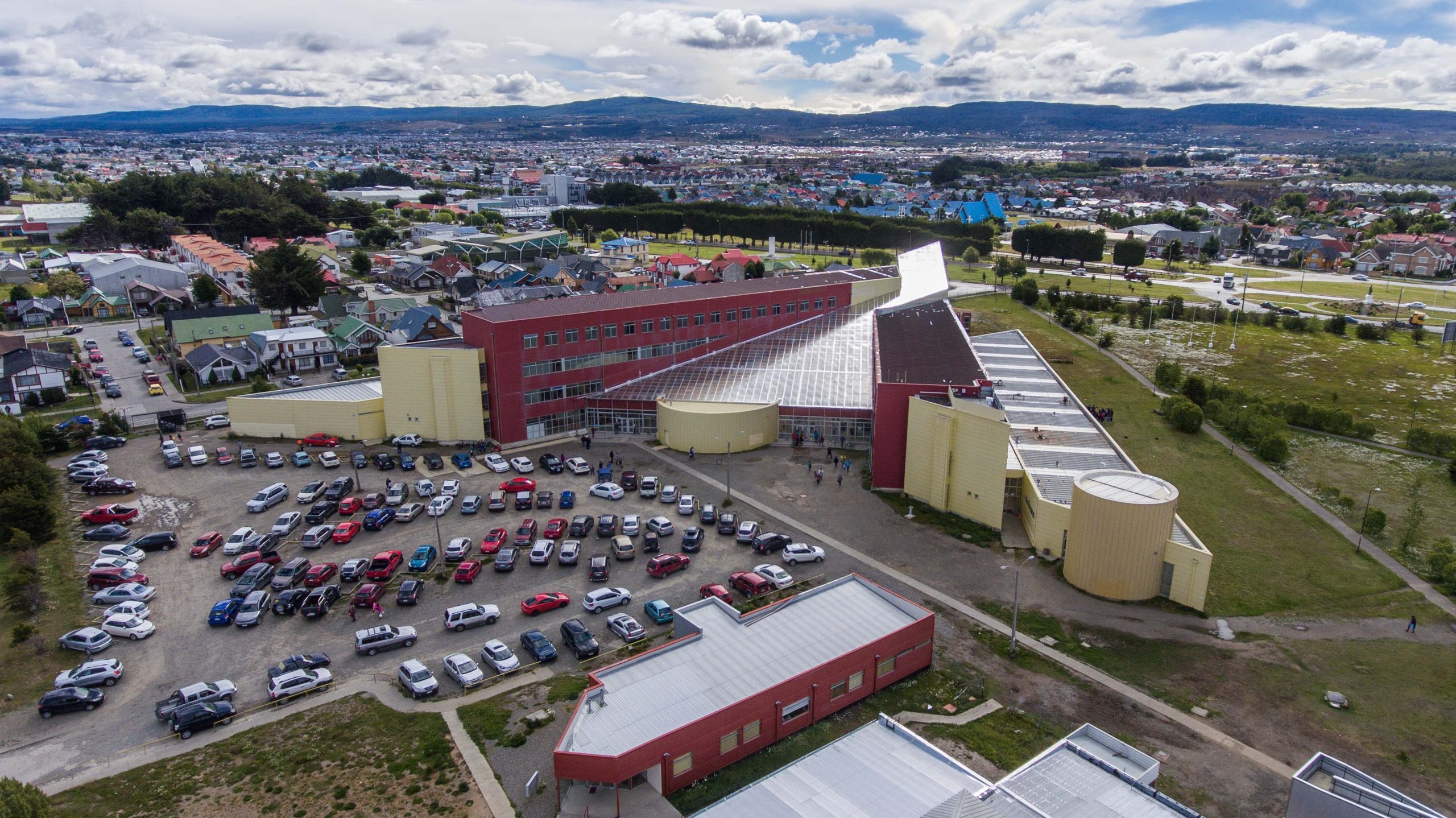 Universidad de Magallanes se refiere a toma y demandas pendientes de estudiantes feministas