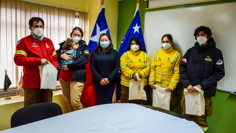 En finalización de temporada 2021-2022: Delegada de Antártica Chilena reconoce labor de brigada forestal “Lenga 12”