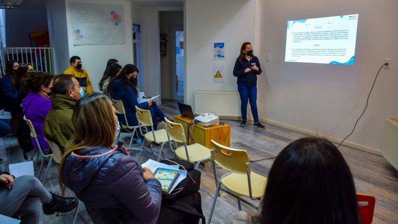 Delegada Muñoz participa en primera asamblea de comunidad educativa de Jardín Infantil Intercultural Ukika