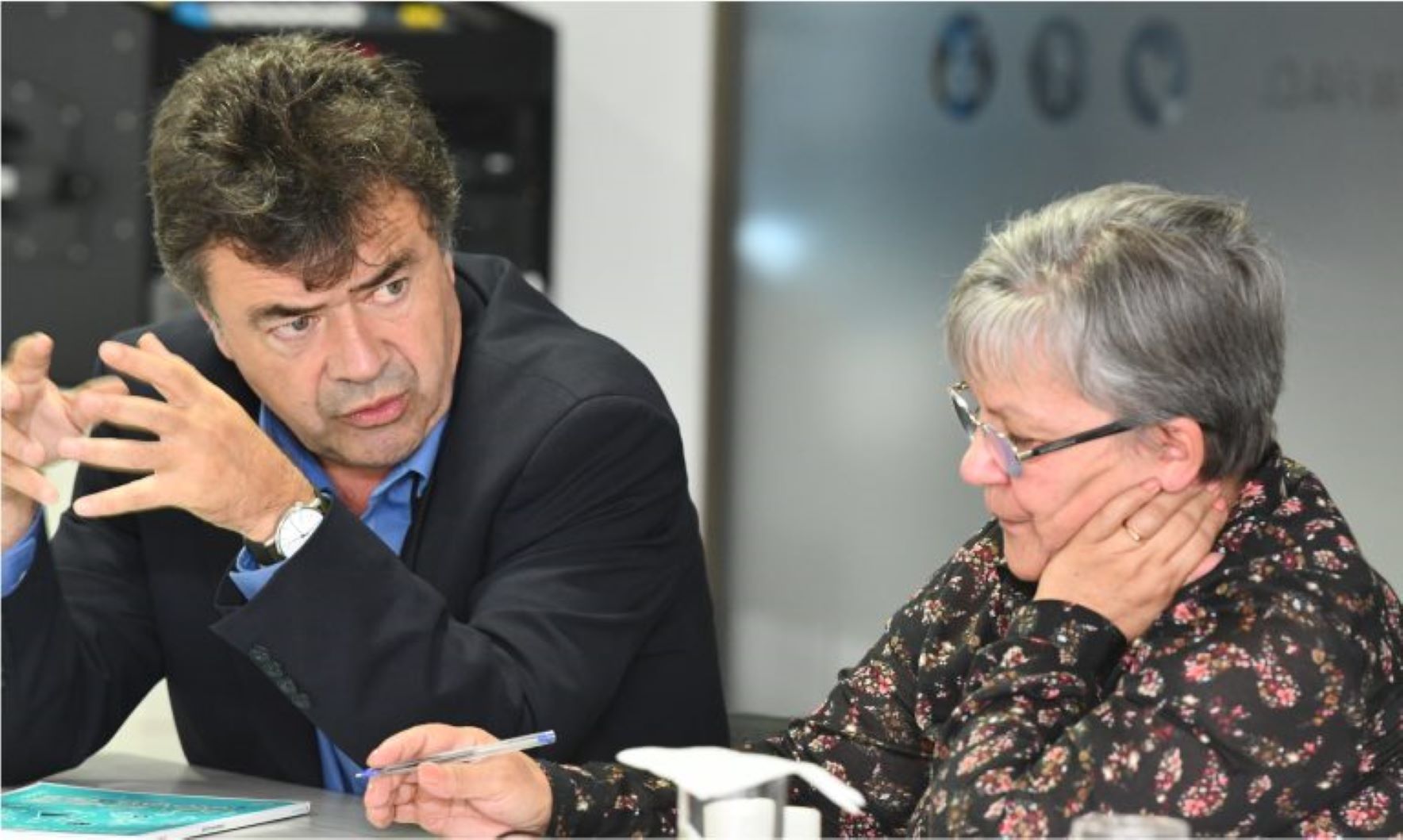 Ministro de Agricultura Esteban Valenzuela valora llegada de Francine Brossard a dirección de FIA, Fundación para la Innovación Agrícola