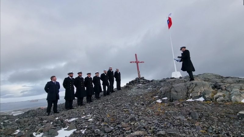 Dotación de la Base Naval Antártica “Arturo Prat” conmemoró el trágico fallecimiento del Capitán de Corbeta Pedro González Pacheco