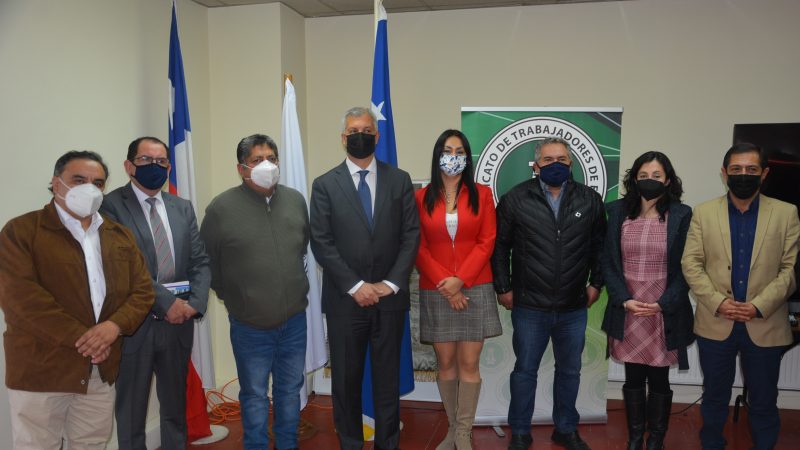 Sindicato de Trabajadores de Enap se reunió con ministro de Energía para analizar nombramiento del nuevo gerente Julio Aranis