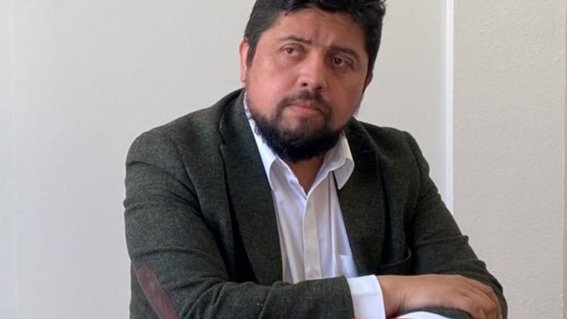 Seremi de Educación de Magallanes Valentín Aguilera, llama al diálogo para destrabar toma feminista en UMAG