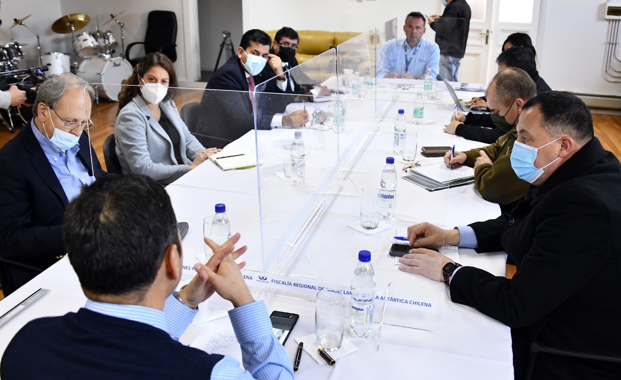 Autoridades coordinan esfuerzos en torno a la seguridad,  prevención y persecución penal en Punta Arenas