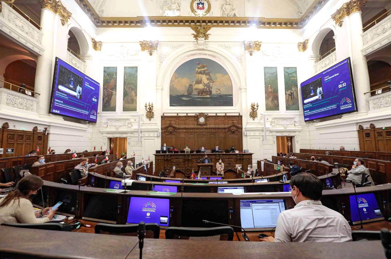 Derecho de propiedad y de libertad de expresión aprobados para la futura nueva Constitución