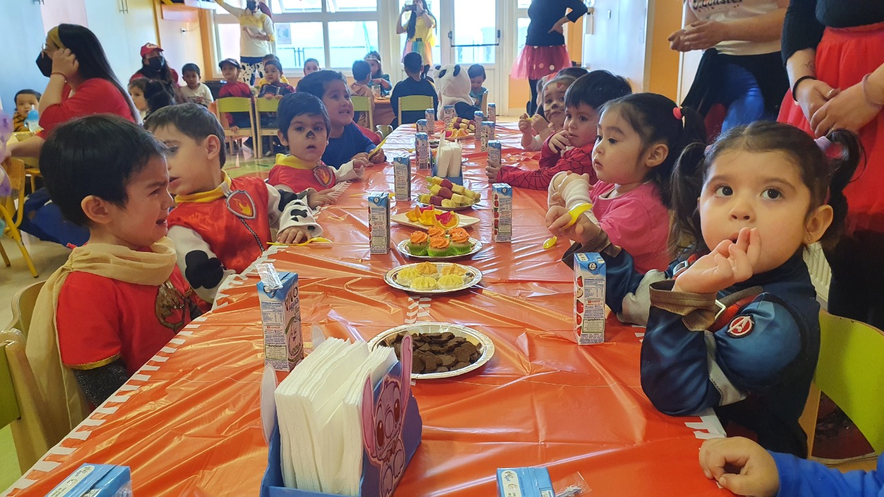 Con fiesta de disfraces: Jardín Infantil Girasol del Hospital Clínico Magallanes conmemoró su 57° aniversario