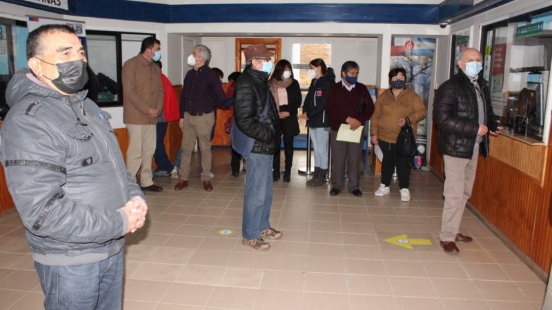 Delegada Provincial de Ultima Esperanza Romina Alvarez acompañó a jubilados en corredor sanitario a Río Turbio