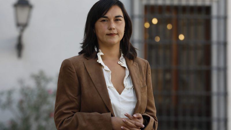 Ministra del Interior Izkia Siches se reúne con alto mando de Carabineros y PDI, ante hechos de violencia en la zona Sur del país