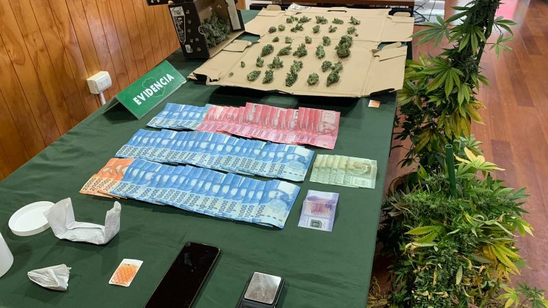 Carabineros detiene a traficante de pequeñas cantidades de droga en el sector El Pinguino de Punta Arenas