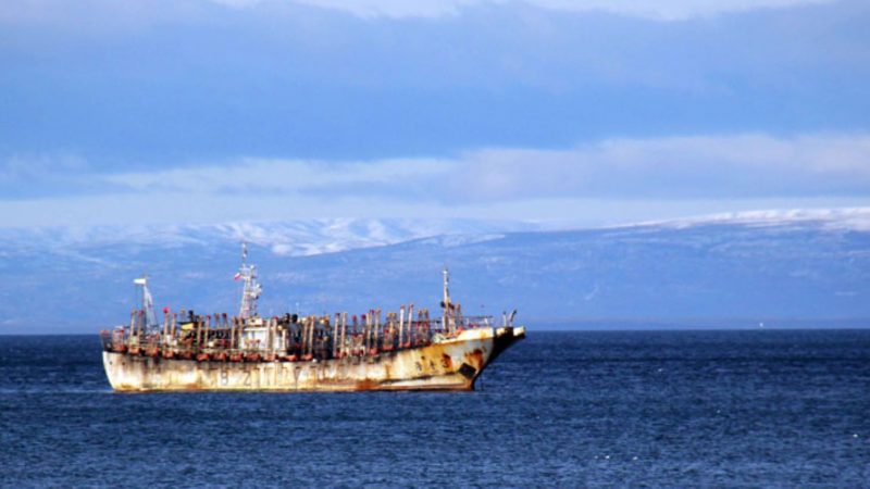 PDI intervino en caso de tripulantes que abandonaron buque pesquero chino, en el sector Posesión del Estrecho de Magallanes