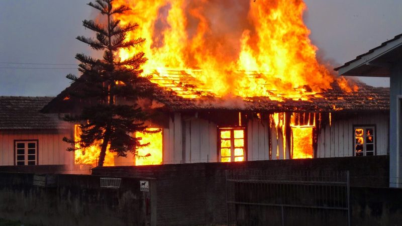 Incremento en incendios de viviendas podría estar  relacionado con crisis económica por la pandemia