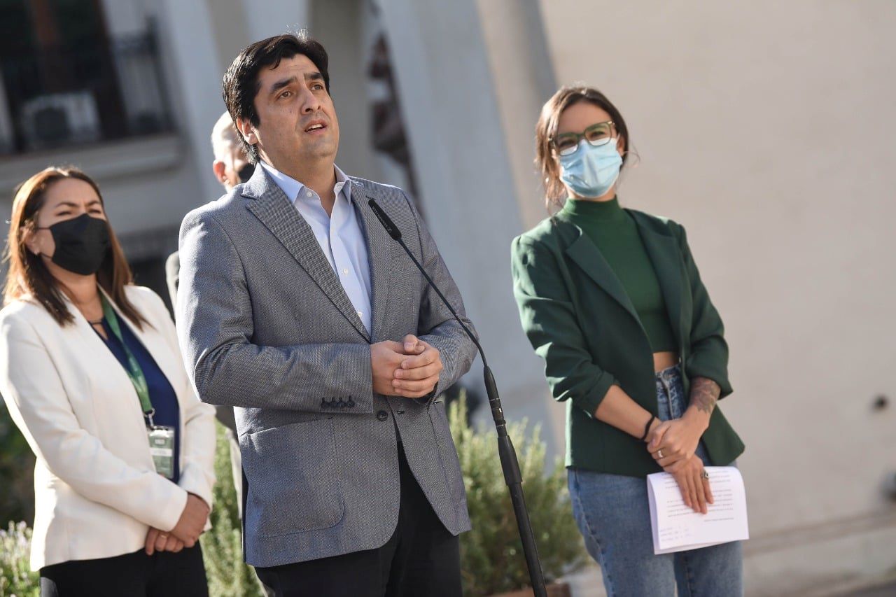 Ministra Vocera de Gobierno Camila Vallejo destaca nominación del periodista Rodrigo Cid al Directorio de TVN