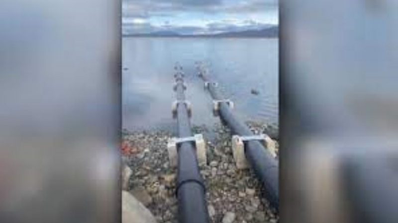 Municipalidad de Puerto Natales ofició a los organismos pertinentes solicitando los antecedentes en relación con la instalación de las tuberías de empresa salmonera en el fiordo Última Esperanza