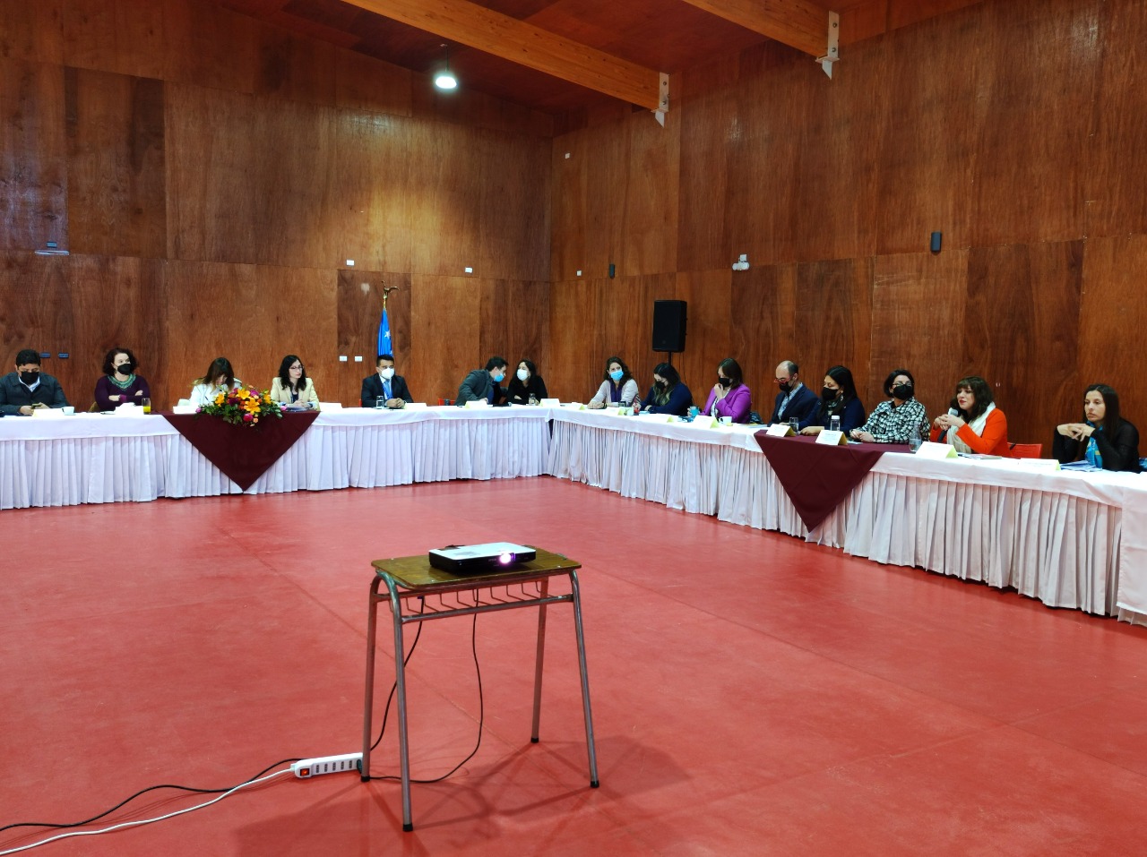 Gabinete Regional en Puerto Natales | «Estas instancias nos permiten ver la provincia que queremos, soñamos y pensamos construir»: Delegada Provincial Romina Alvarez