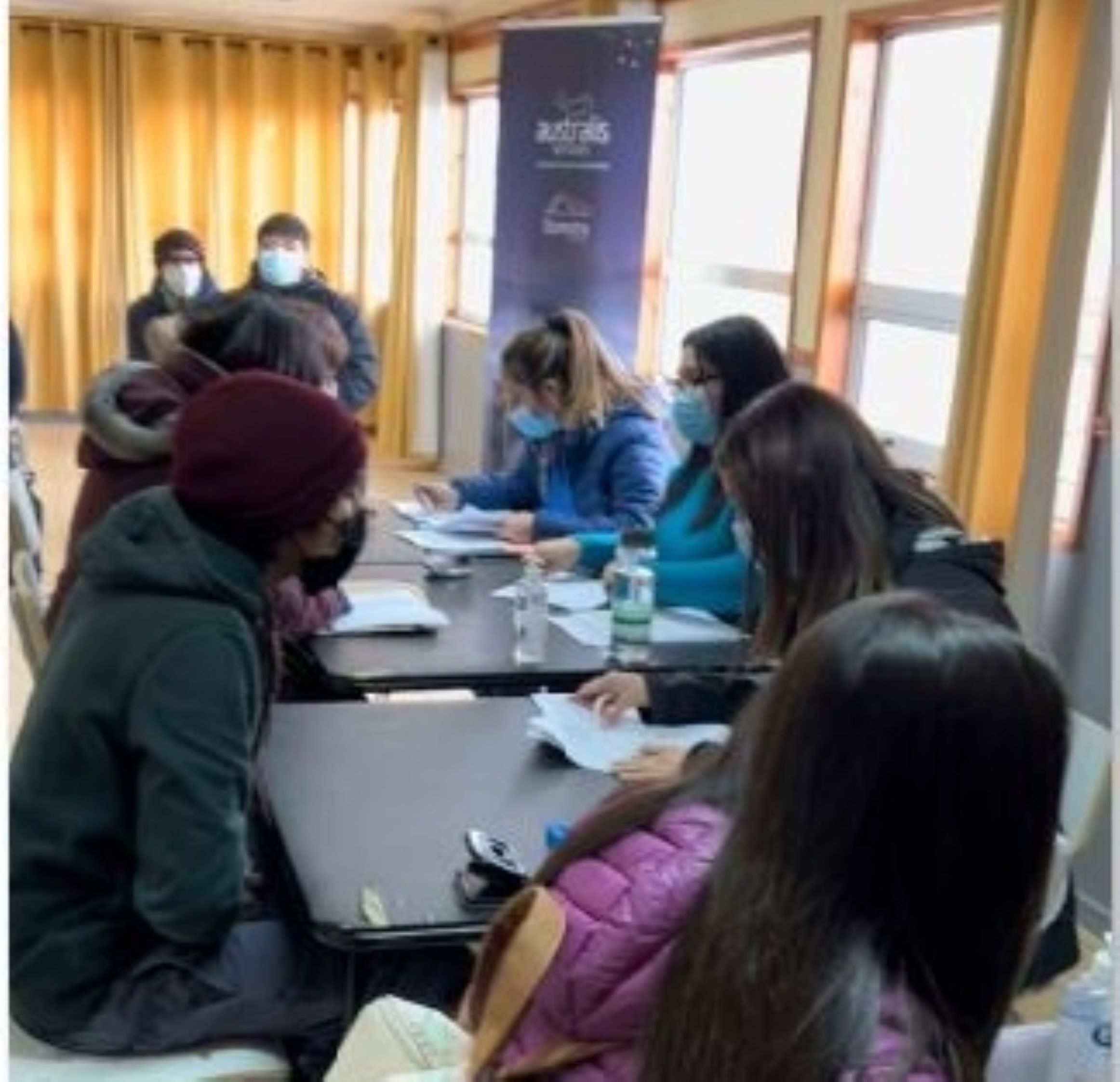 Empresa salmonera Australis finaliza con éxito Feria de Empleo y Proveedores en Natales