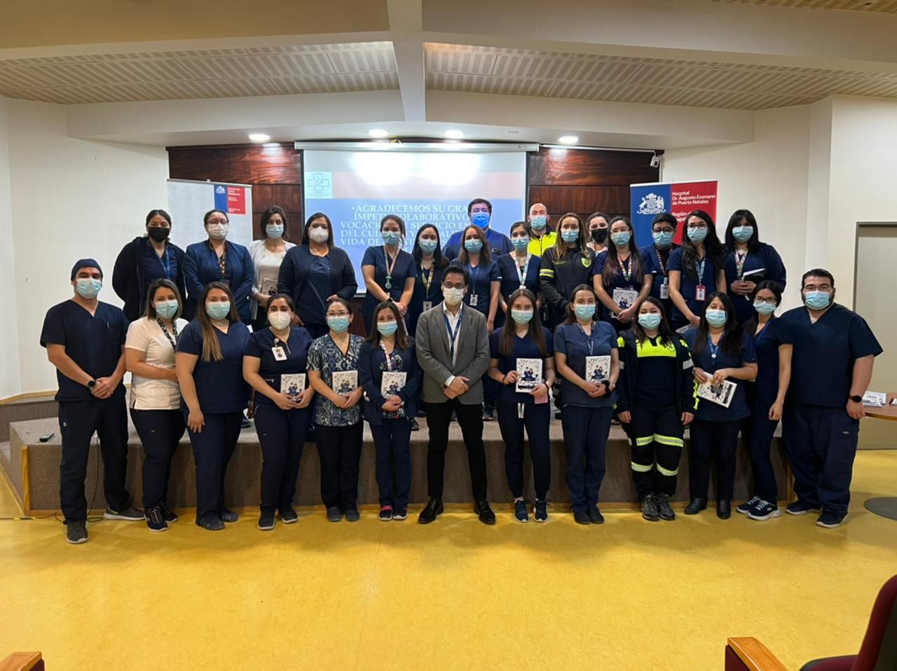 Hospital de Puerto Natales celebró a Enfermeros y Enfermeras en el día internacional de la profesión