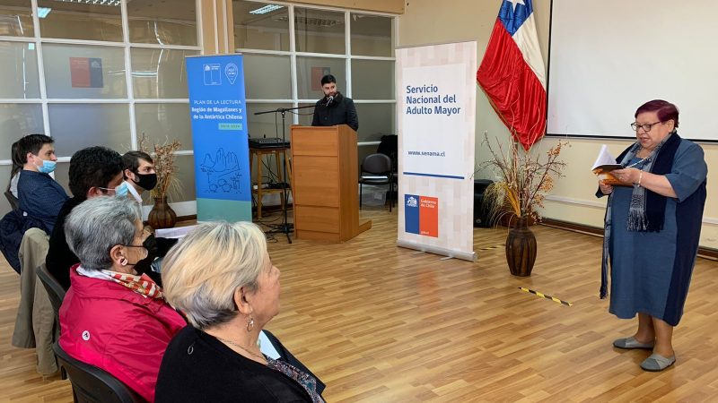 Seremi de Desarrollo Social y Familia junto a SENAMA convocan en Magallanes al concurso literario para personas mayores