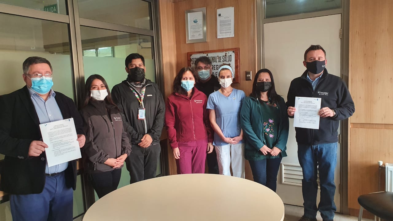 Firma de convenio entre Hospital Clínico Magallanes y Municipalidad de Punta Arenas permitirá reciclar cerca de 500 kilos de cartón semanalmente