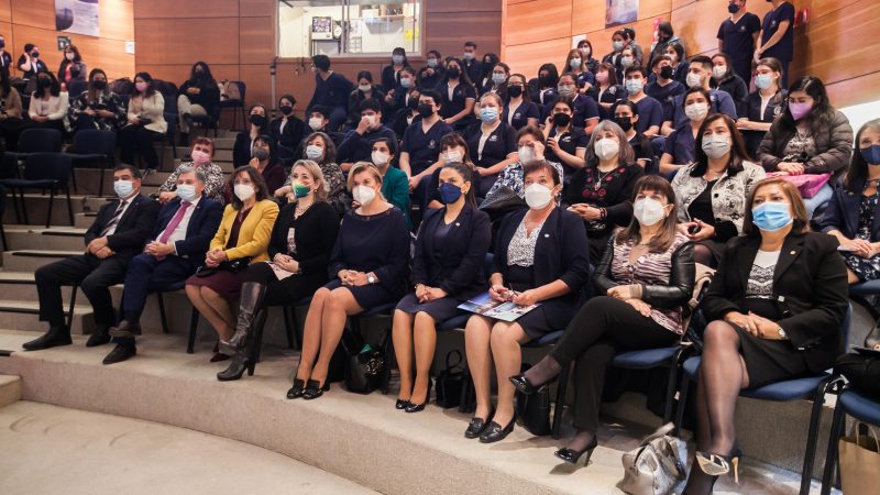 Enfermería UMAG celebró 50 años con reconocimiento profesional y docente a académicas | Fue fundada en 1972 en la Universidad Técnica del Estado de Punta Arenas