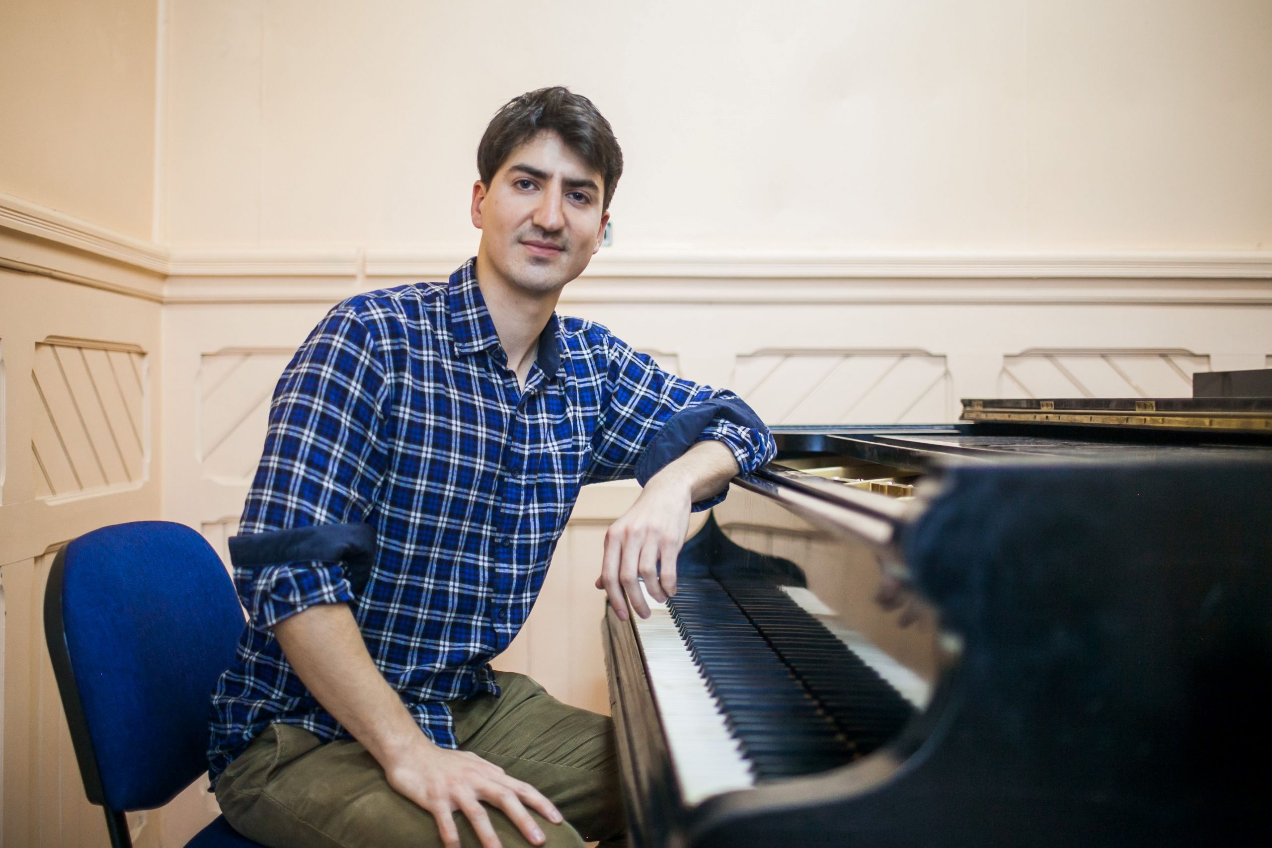 Joven músico y profesor de piano es el nuevo director del Conservatorio de Música de la UMAG | José Covacevich Pérez