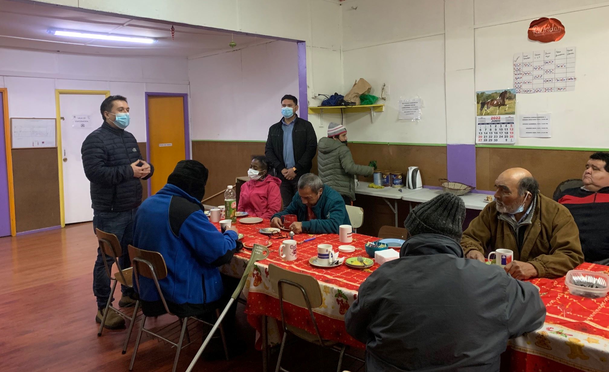 Seremi  de Desarrollo Social y Familia Danilo Mimica, anunció la extensión del albergue para personas en situación de calle